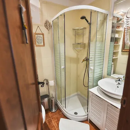 アパート Buddhalounge ロンダ